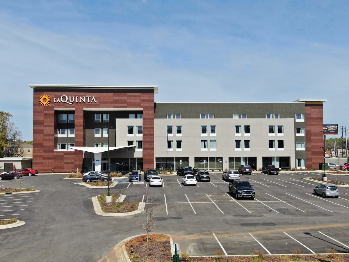 La Quinta Inn & Suites