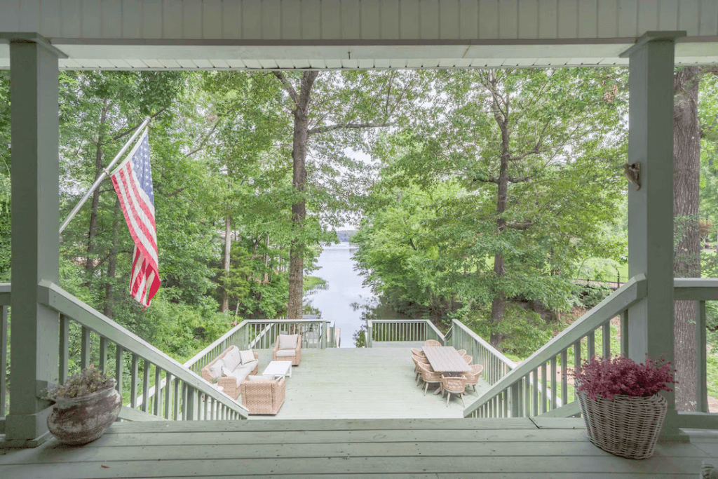 Southern Shore Cottage Lake Tuscaloosa, Tuscaloosa, AL